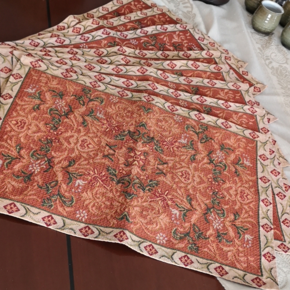 Set of eight placemats